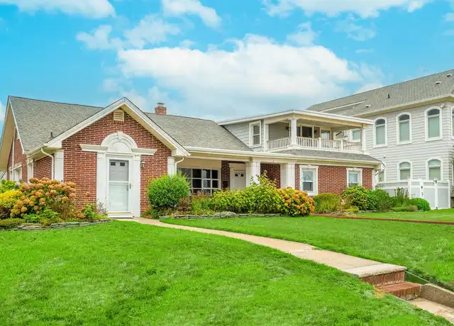 Property at 4 Washington Ave, Avon by the Sea, NJ, 07717, 1 bed, 1 bath, [object Object]