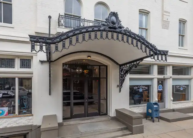 Property at 92 W Washington St Unit 302, Hagerstown, MD, 21740, 1 bed, 1 bath, [object Object]