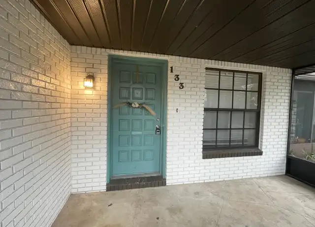 Property at The Vanda Apartments ! 1 & 2 Bedroom Apartments in Apopka, FL - 117 E Myrtle St, Apopka, FL, 32703, 2 beds, 1 bath, [object Object]