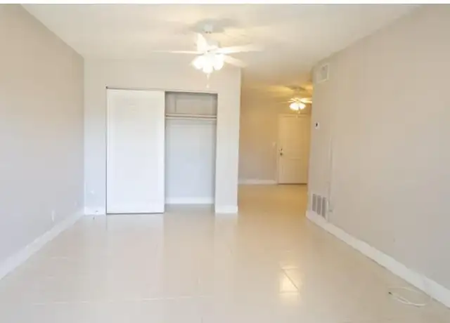 Photo of 1325 SE 8th Ave, Deerfield Beach, FL 33441