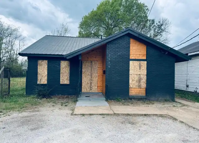 Property at 2499 Calvert Ave, Memphis, TN, 38108, 4 beds, 2 baths, [object Object]