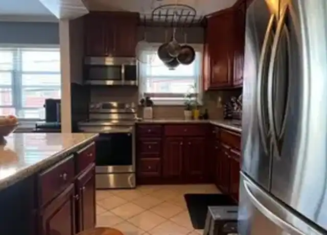 Property at 100 Luttgen Pl, Linden, NJ, 07036, 2 beds, 1 bath, [object Object]