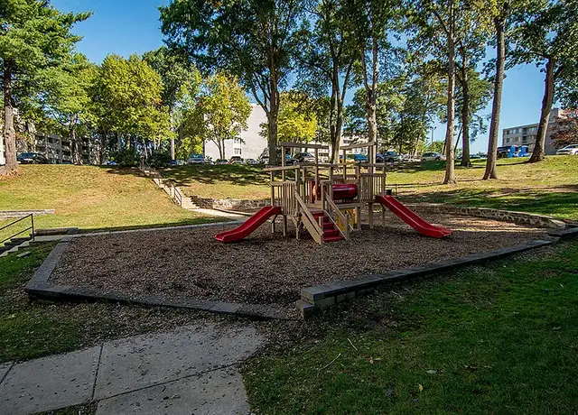 Photo of 1818 Metzerott Rd, Adelphi, MD 20783