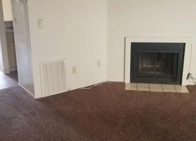Property at 1995 Grande Cir, Fairfield, CA, 94533, 2 beds, 1 bath, [object Object]