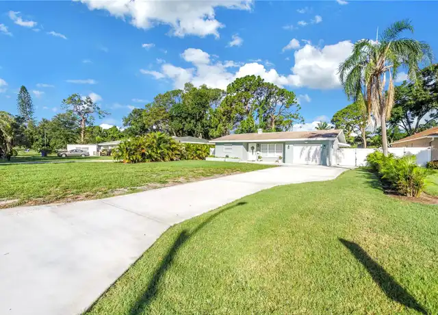 Property at 2135 Desoto Way S, St Petersburg, FL, 33712, 2 beds, 1 bath, [object Object]