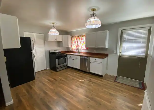 Property at 7012 W 138th Ln, Cedar Lake, IN, 46303, 3 beds, 1 bath, [object Object]