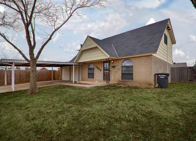Property at 1000 SW 3rd St, Moore, OK, 73160, 4 beds, 2 baths, [object Object]