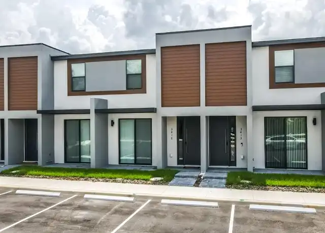 Property at 3417 Tranquil Trl, Kissimmee, FL, 34747, 3 beds, 3 baths, [object Object]