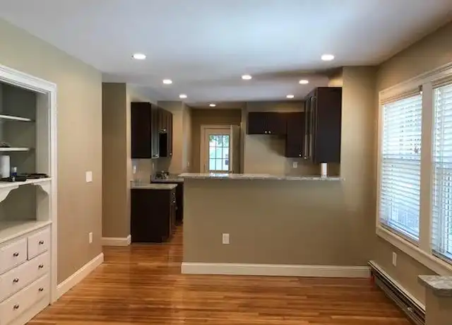 Property at 270 Willow St, West Roxbury, MA, 02132, 2 beds, 1 bath, [object Object]