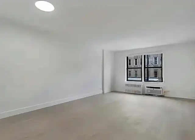 Property at 315 E 21st St Unit 2K, New York, NY, 10010, 0 beds, 1 bath, [object Object]