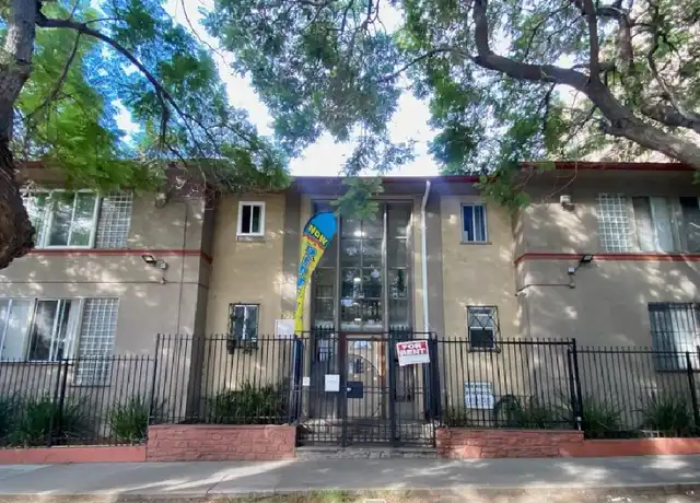 Property at 855 S Oxford Ave, Los Angeles, CA, 90005, 0 beds, 1 bath, [object Object]