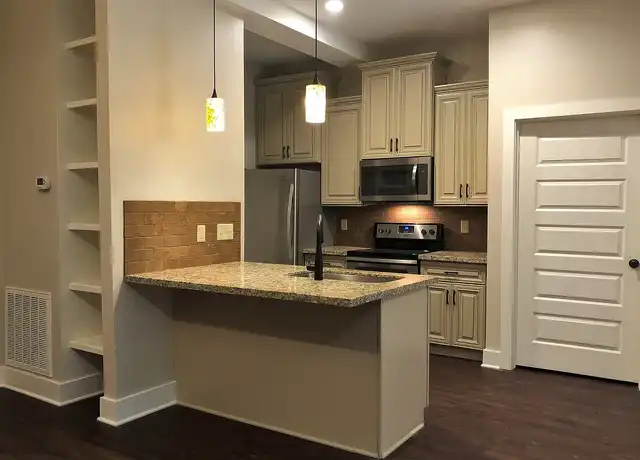 Property at Copper Chase Luxury Apartments - 2402 Broadmoor Dr, Bryan, TX, 77802, 1-2 bed, 1-2 bath, [object Object]