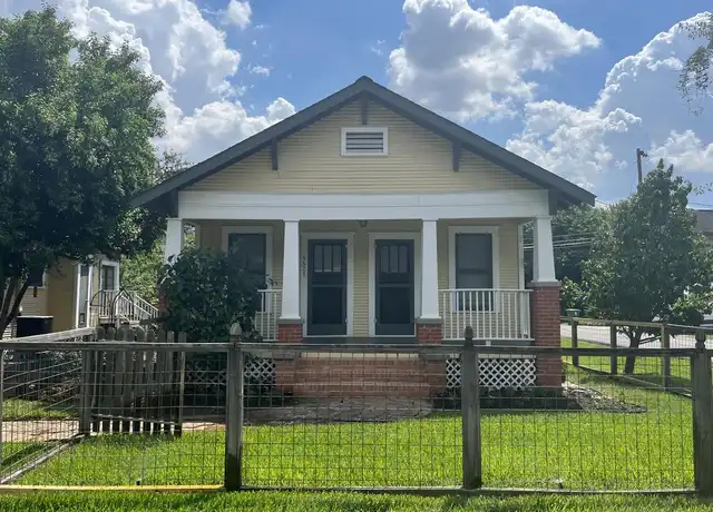 Property at 4421 Blossom St, Houston, TX, 77007, 2 beds, 1 bath, [object Object]