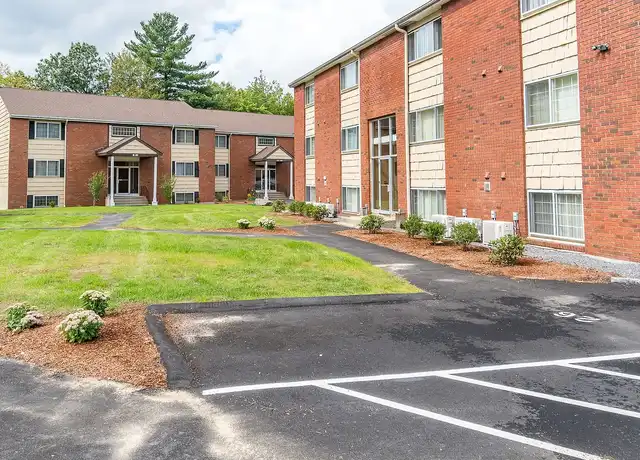 Property at Townhouse Road Apartments - 35 Townhouse Rd, Manchester, NH, 03103, 2 beds, 1 bath, [object Object]
