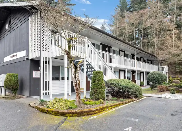 Property at Lindbrook Apartments - 4114 7th St SW, Puyallup, WA, 98373, 1 bed, 1 bath, [object Object]