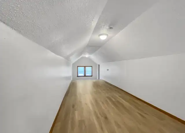 Property at 6608 E 67th St, Kansas City, MO, 64133, 3 beds, 1 bath, [object Object]