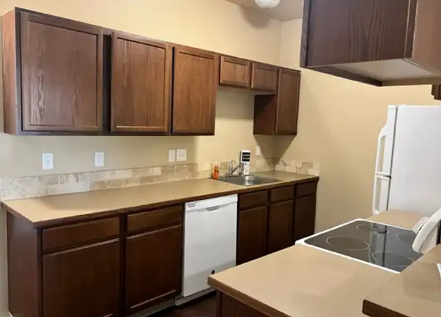Property at 5827 Reed Ln SE Unit 116, Salem, OR, 97306, 3 beds, 2.5 baths, [object Object]