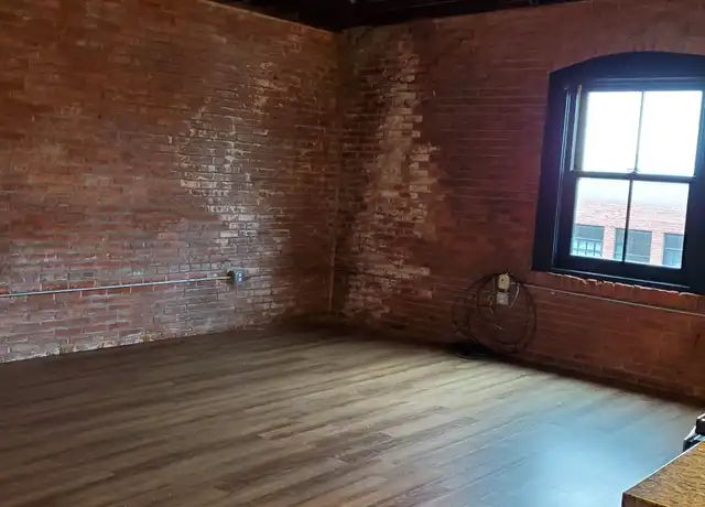 Property at 511 Pershing Ave Unit 302E, Davenport, IA, 52803, 2 beds, 2 baths, [object Object]