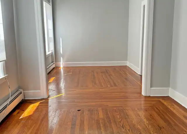 Property at 28 Avon St Unit 3, New Haven, CT, 06511, 1 bed, 1 bath, [object Object]