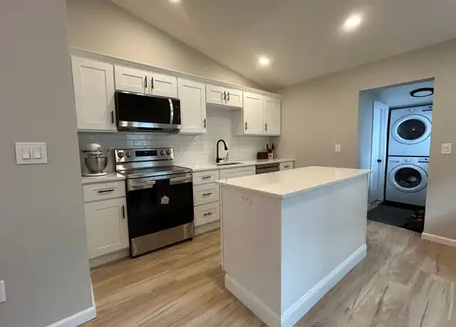 Property at 522 Furnace St, Emmaus, PA, 18049, 2 beds, 1 bath, [object Object]