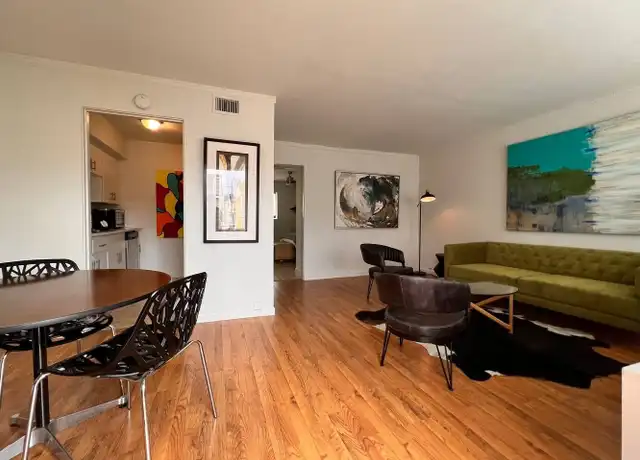 Property at 306 Hawthorne St Unit 5, Houston, TX, 77006, 1 bed, 1 bath, [object Object]