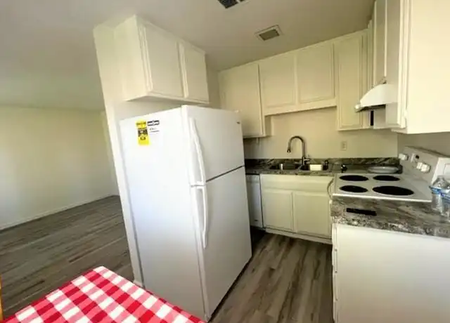 Property at 82075 Country Club Dr #48, Indio, CA, 92201, 2 beds, 1 bath, [object Object]