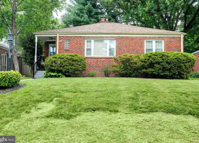 Property at 9912 Markham St, Silver Spring, MD, 20901, 2 beds, 1 bath, [object Object]