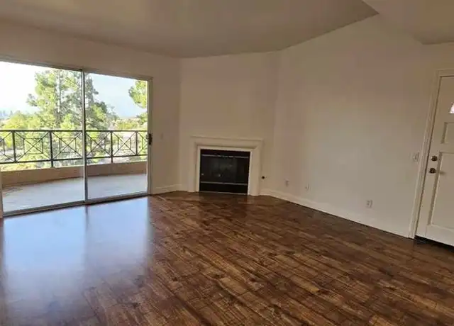 Property at 7001 Ballena Way #29, Carlsbad, CA, 92009, 1 bed, 1 bath, [object Object]
