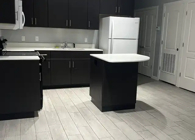 Property at 400 S Illinois Ave Unit 212, Weslaco, TX, 78596, 2 beds, 1 bath, [object Object]