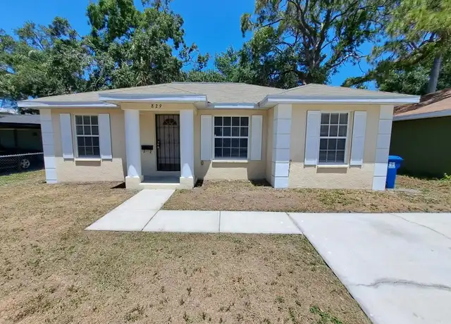 Property at 829 35th Ave S, Saint Petersburg, FL, 33705, 3 beds, 2 baths, [object Object]