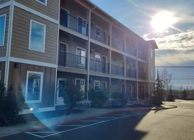 Property at 5722 Vista Dr Unit 303, Ferndale, WA, 98248, 2 beds, 1 bath, [object Object]