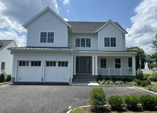 Property at 9 Fairgreen Ln, Old Greenwich, CT, 06870, 4 beds, 5 baths, [object Object]