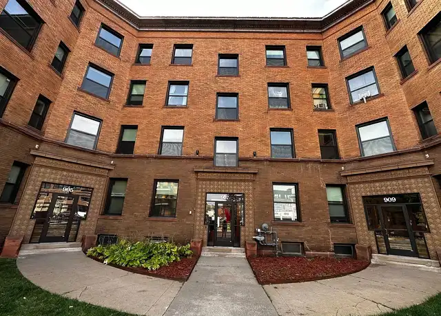 Property at West Franklin Avenue Apartments - 905 W Franklin Ave, Minneapolis, MN, 55405, 1 bed, 1 bath, [object Object]