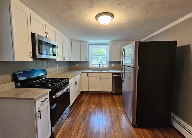 Property at 78 Spencer St Unit 2, Lynn, MA, 01905, 2 beds, 1 bath, [object Object]