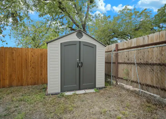 Property at 247 E Lambert St, San Antonio, TX, 78204, 3 beds, 2 baths, [object Object]