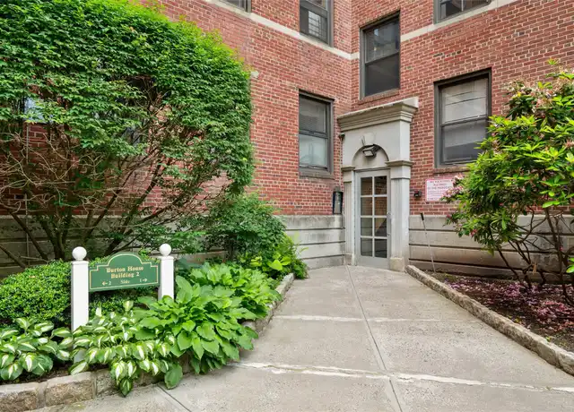 Property at 212 Larchmont Acres Unit 2C, Mamaroneck, NY, 10538, 2 beds, 1 bath, [object Object]