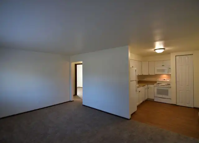 Property at Vermont Avenue LLC - 2096 Townline Rd, East Troy, WI, 53120, 2 beds, 1 bath, [object Object]