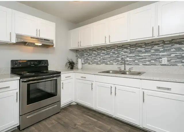 Property at Palms at Ortega - 4800 Ortega Farms Blvd, Jacksonville, FL, 32210, 1 bed, 1 bath, [object Object]