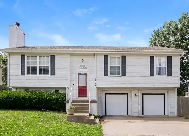 Property at 3026 SW Shadow Brook Dr, Blue Springs, MO, 64015, 3 beds, 2 baths, [object Object]