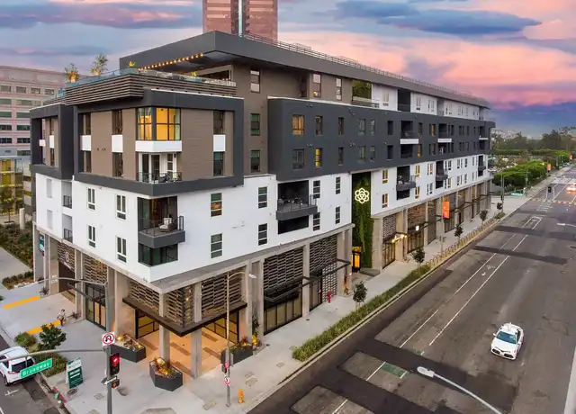 Property at The Magnolia - 500 W Broadway, Long Beach, CA, 90802, 0-3 beds, 1-3 bath, [object Object]