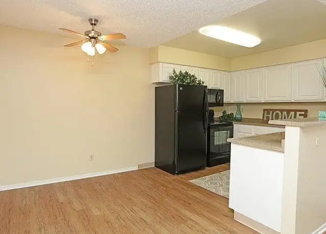Photo of 2800 Willow Ave, Clovis, CA 93612