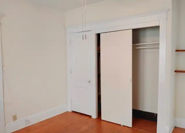 Property at 901 Summit Ave S Unit 905-09, Minneapolis, MN, 55403, 1 bed, 1 bath, [object Object]