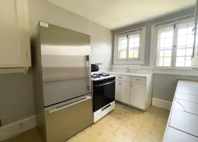 Property at 509 6th St SE, Minneapolis, MN, 55414, 2 beds, 1 bath, [object Object]