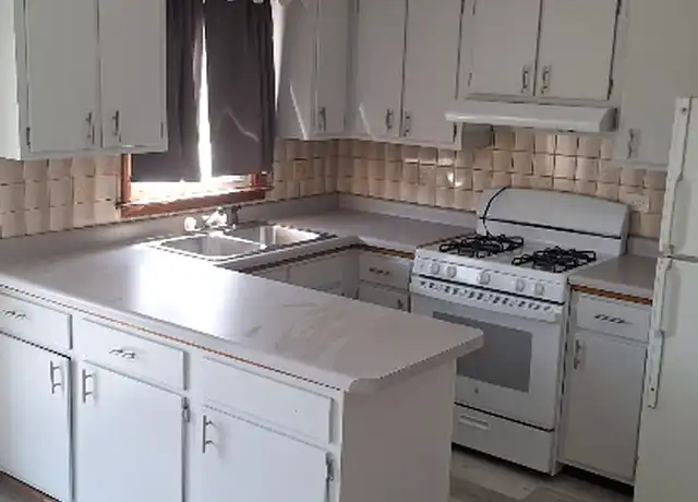 Property at 4433 Prairie Ave, Brookfield, IL, 60513, 2 beds, 1 bath, [object Object]