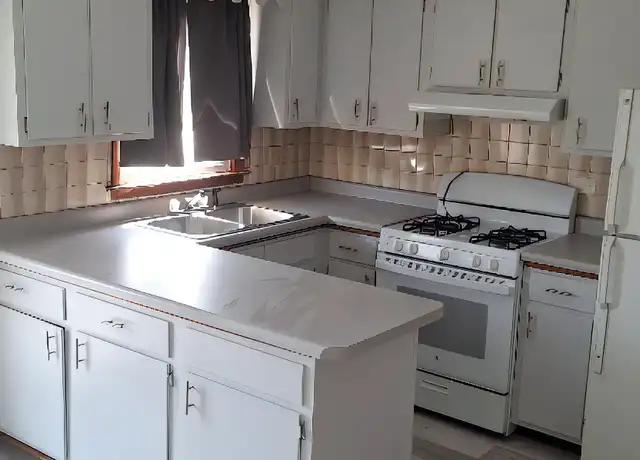 Property at 4433 Prairie Ave, Brookfield, IL, 60513, 2 beds, 1 bath, [object Object]