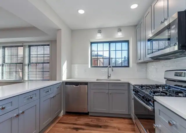 Property at 7570 Oxford Dr Unit Oxford Dr unit 7570 Oxford 3, Clayton, MO, 63105, 2 beds, 1 bath, [object Object]