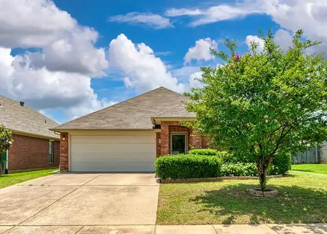 Property at 1200 Sierra Blanca Dr, Burleson, TX, 76028, 3 beds, 2 baths, [object Object]