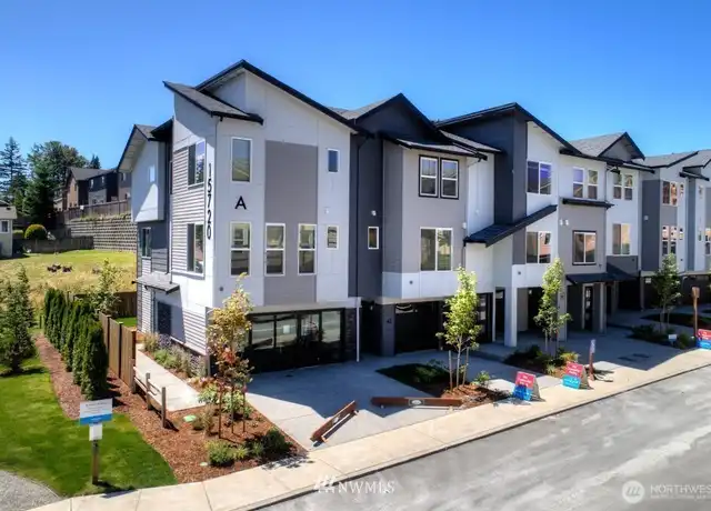 Property at 15720 Meadow Rd Unit L1, Lynnwood, WA, 98087, 4 beds, 1.5 baths, [object Object]