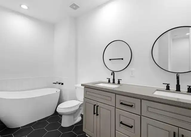 Property at 770 Lucky St Unit B, Houston, TX, 77088, 3 beds, 2 baths, [object Object]