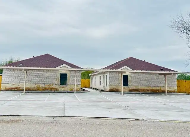 Property at 1405 W Garfield Ave Unit 4, Alton, TX, 78573, 2 beds, 2 baths, [object Object]